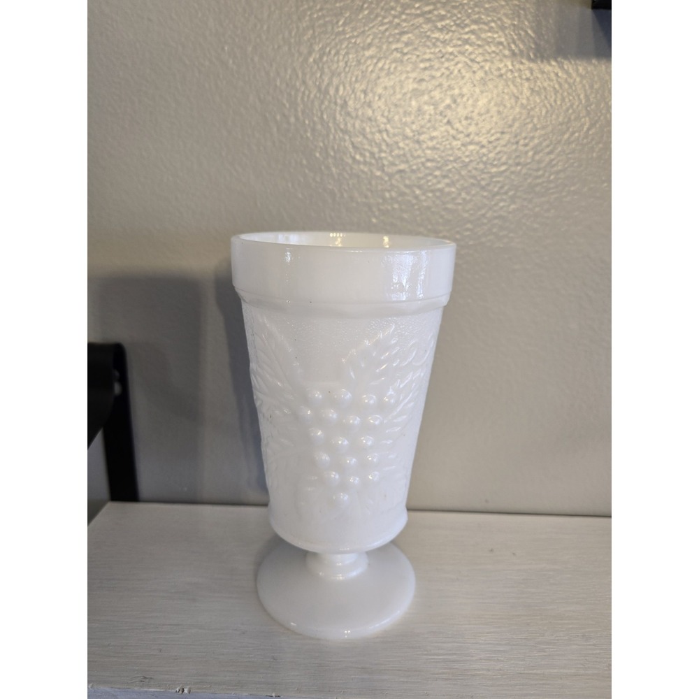 Anchor Hocking Harvest Grape Pattern Milk Glass Goblet